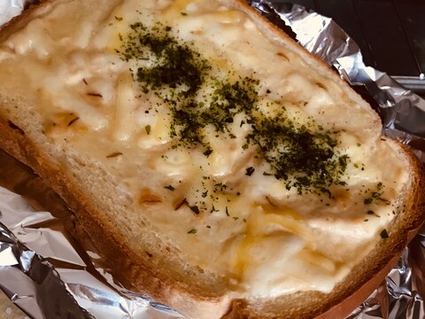 豆腐&味噌のクリーミーペースト＊チーズトースト